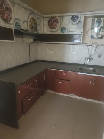 Gaur City 1st Avenue