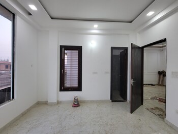 3.5 BHK Villa for Sale in Vaidpura, Greater Noida