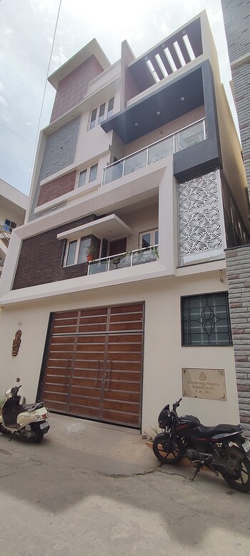 5 BHK House for Sale in Bommanahalli, Bangalore
