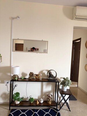 Furnished Amenities in 2 BHK Apartment at Lodha Splendora, Ghodbunder Road – for Rent