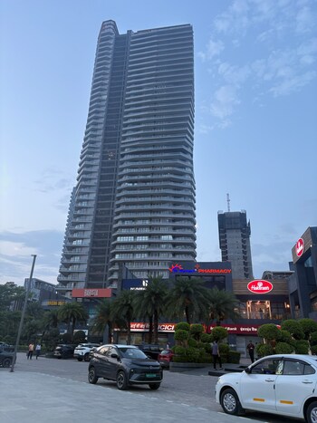 Paras Quartier