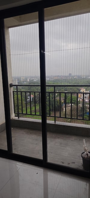 Room in 1 BHK Apartment at Runwal Gardens, Dombivli East – for Rent
