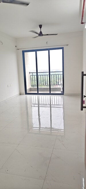 Room in 1 BHK Apartment at Runwal Gardens, Dombivli East – for Rent