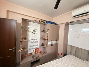 Team Area in 2.5 BHK Apartment at M3M Soulitude, Sector 89 – for Rent