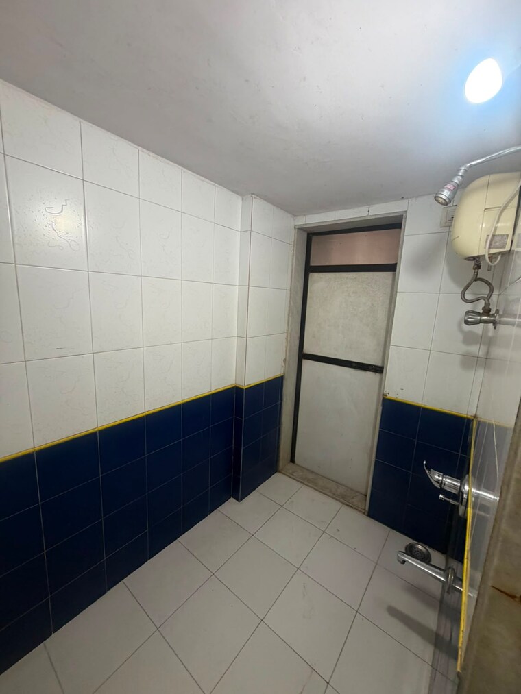 Bathroom, highland-residency-chsl 1 Bedroom 450 Sq.Ft. Apartment In Balkum Pada Thane 10536021