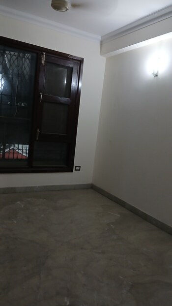 3 BHK Flat for Sale in Zakir Nagar, Delhi