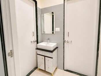 3 BHK Flat for Rent in Dwarka, Delhi