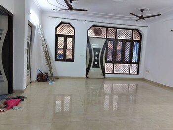 RWA Apartments Sector 39