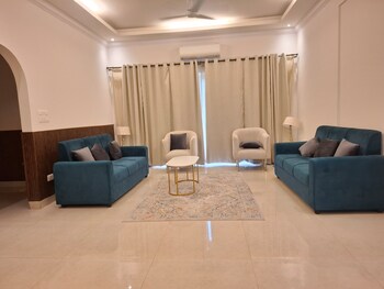3 BHK Flat for Rent in Banjara Hills, Hyderabad