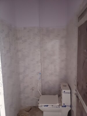 Room in 6+ BHK Independent House at Molarband Extension – for Sale