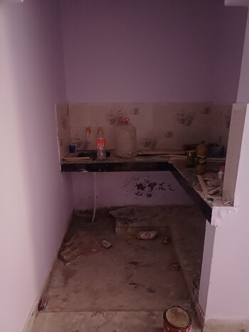 Showroom for Rent in Molarband Extension, Delhi