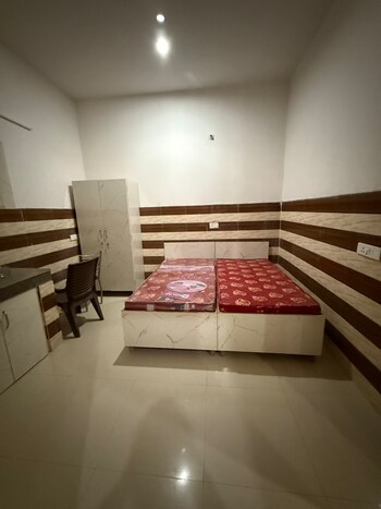 1 RK Builder Floor for Rent in Sector 18, Gurgaon
