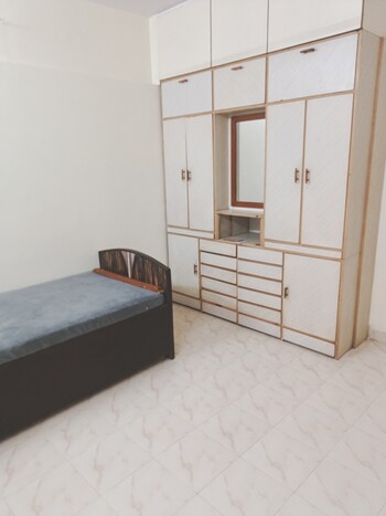 1 BHK Flat for Rent in Ambedkar Nagar, Mumbai