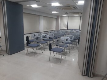 Office Space for Sale in Ambawadi, Ahmedabad