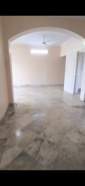 Room in 2 BHK Apartment at Kalpataru Yugdharma, Malad West – for Rent