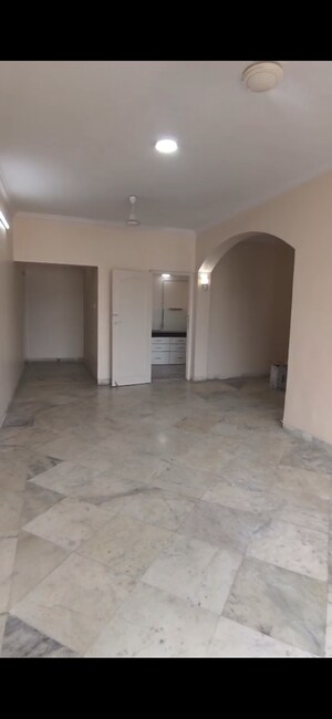 Room in 2 BHK Apartment at Kalpataru Yugdharma, Malad West – for Rent