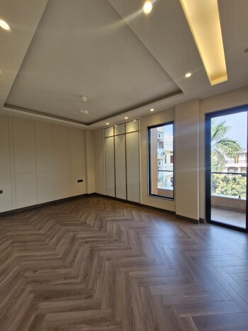 3 BHK Builder Floor for Sale in Chittaranjan Park, Delhi