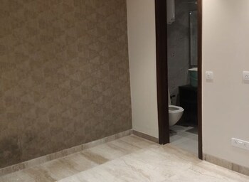 2 BHK Builder Floor for Sale in Jungpura Extension, Delhi