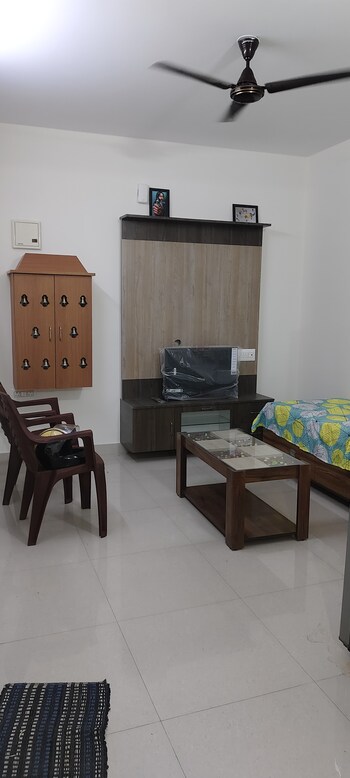 2 BHK Builder Floor for Rent in Murugesh Palya, Bangalore