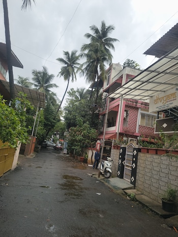 2 BHK Villa for Sale in Kurla East, Mumbai