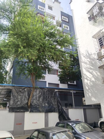 Shirin Apartments