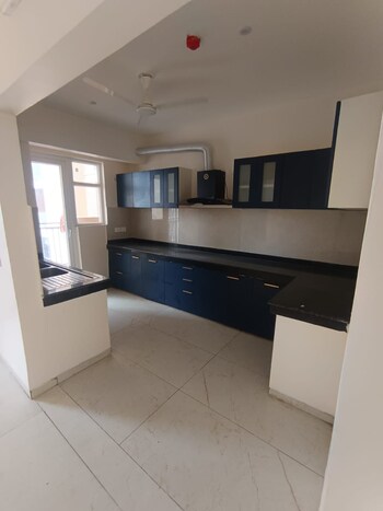 4 BHK Flat for Rent in Gomti Nagar, Lucknow