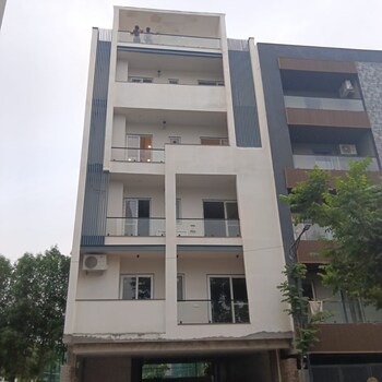 2 BHK Builder Floor for Rent in Sector 43, Gurgaon