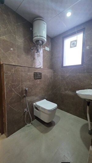 Bathroom in 1 RK Builder Floor at Empire Floors, Sector 57 – for Rent