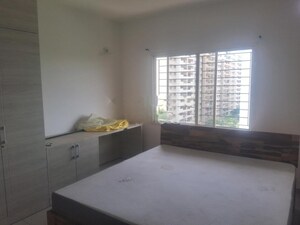 Room in 2 BHK Apartment at Vahe Landmark, Gunjur Palya – for Rent
