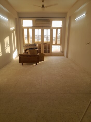 3 BHK Flat for Sale in Sushant Lok ii, Gurgaon