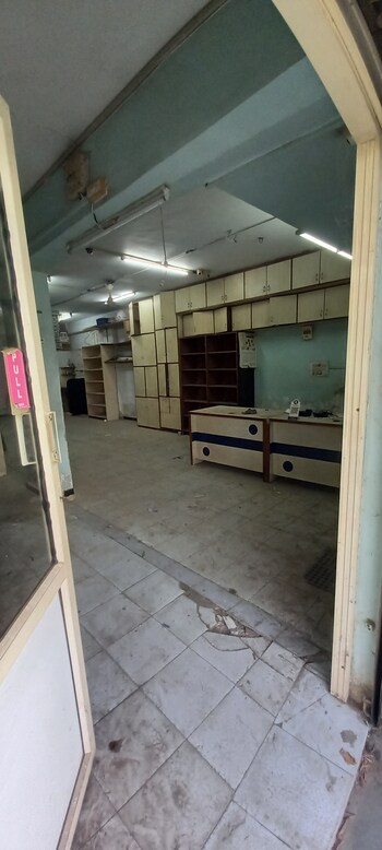 Shop for Rent in Vastrapur, Ahmedabad