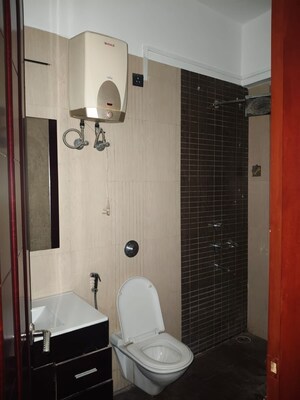 Bathroom in 4 BHK Apartment at Sree Nagar – for Rent