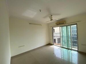 Room in 2 BHK Apartment at Nahar Lilium Lantana, Chandivali – for Rent