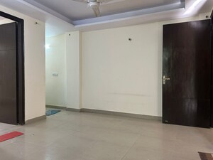 Room in 2 BHK Apartment at Saket – for Rent