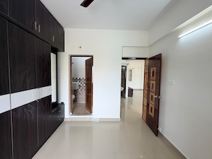 Room in 2 BHK Apartment at Jai Park Square, Kodigehalli – for Rent