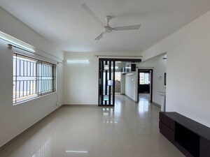 Room in 2 BHK Apartment at Jai Park Square, Kodigehalli – for Rent