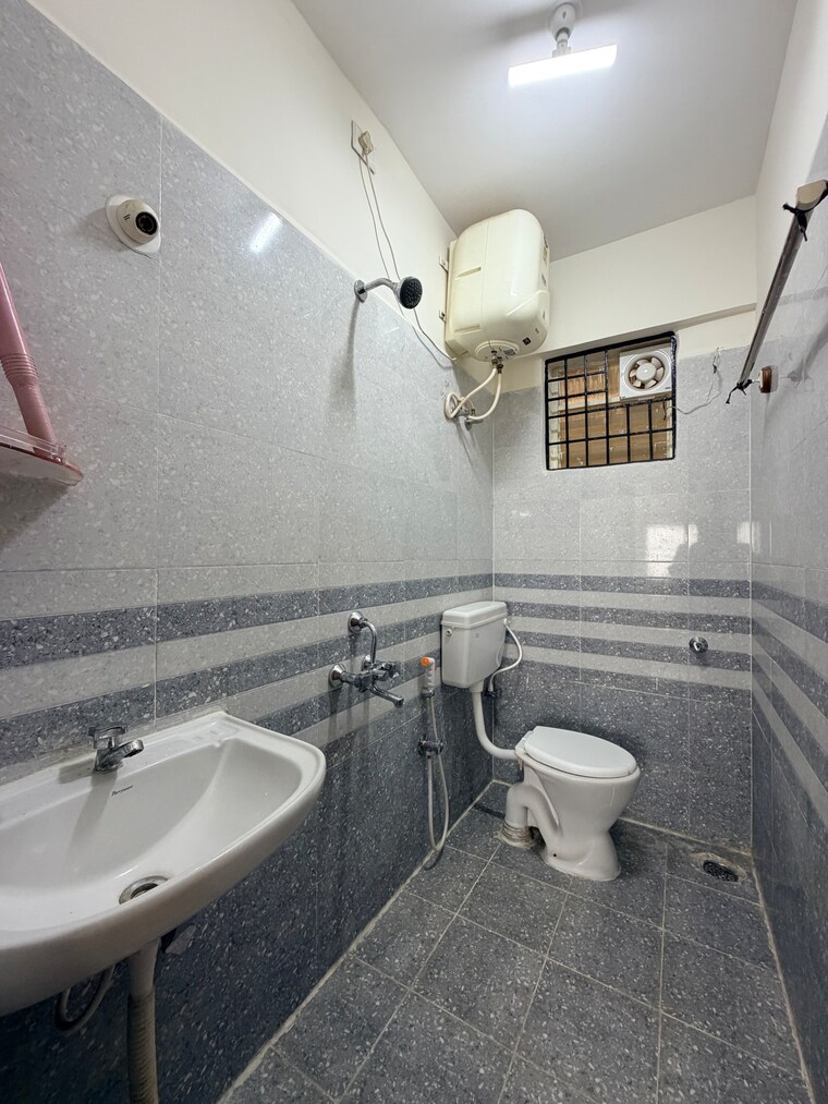 Bathroom, jai-park-square 2 Bedroom 1060 Sq.Ft. Apartment In Kodigehalli Bangalore 10513437