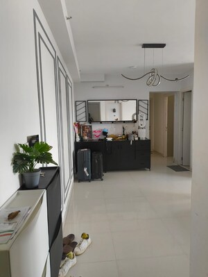 Team Area in 3 BHK Apartment at Sunteck City Avenue 1, Goregaon West – for Rent