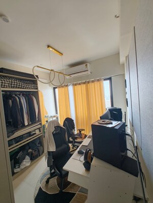 Team Area in 3 BHK Apartment at Sunteck City Avenue 1, Goregaon West – for Rent