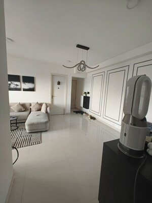 Team Area in 3 BHK Apartment at Sunteck City Avenue 1, Goregaon West – for Rent