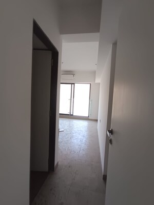 Building Lobby in 3.5 BHK Apartment at Kanakia Silicon Valley, Powai – for Rent
