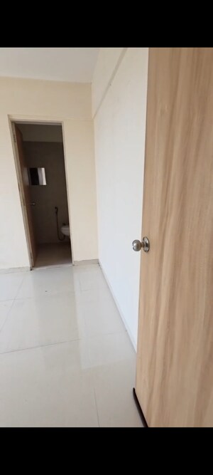 Room in 2 BHK Apartment at Sayba Heritage, Kurla East – for Rent