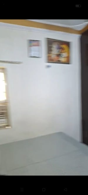 Room in 2 BHK Apartment at RWA Apartments Sector 37, Sector 37 – for Sale