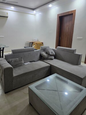 Living Room in 4 BHK Builder Floor at Sector 38 – for Rent