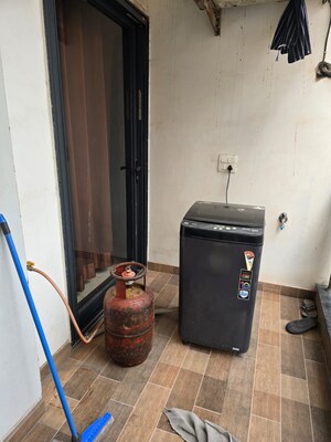 Furnished Amenities in 4 BHK Builder Floor at Sector 38 – for Rent
