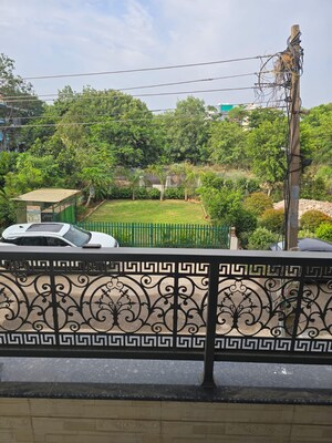 4 BHK Builder Floor – Exterior View View at Sector 38 - for Rent