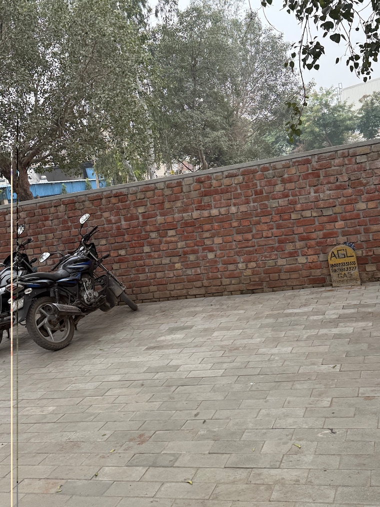 undefined, mewala maharajpur Commercial Industrial Plot 2600 Sq.Yd. In Mewala Maharajpur Faridabad 10556096