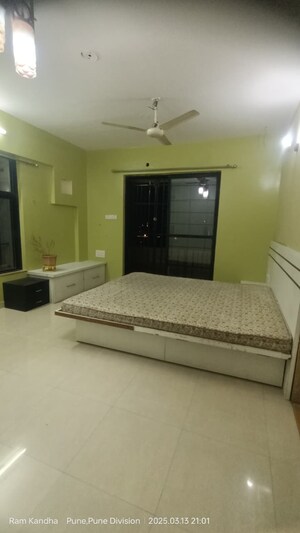 Bedroom in 3 BHK Apartment at Montvert Finesse Apartment, Pashan – for Rent