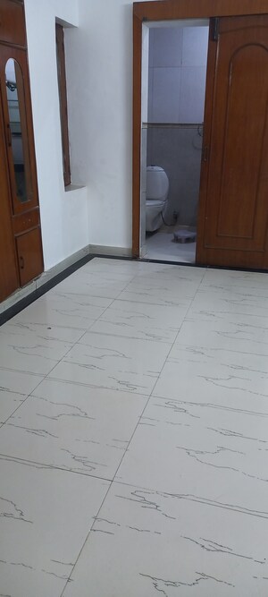 Master Bedroom in 3 BHK Apartment at Ip Extension – for Rent