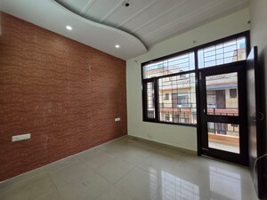 Room in 3 BHK Builder Floor at Pir Machalla – for Sale